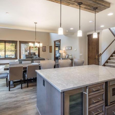 Suncadia 4 Bdrm Home Beautiful Floor To Ceiling Fireplace كلي إلوم المظهر الخارجي الصورة